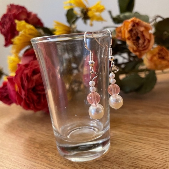 2/$15 Ivory Peach Beaded Earrings - Picture 1 of 1